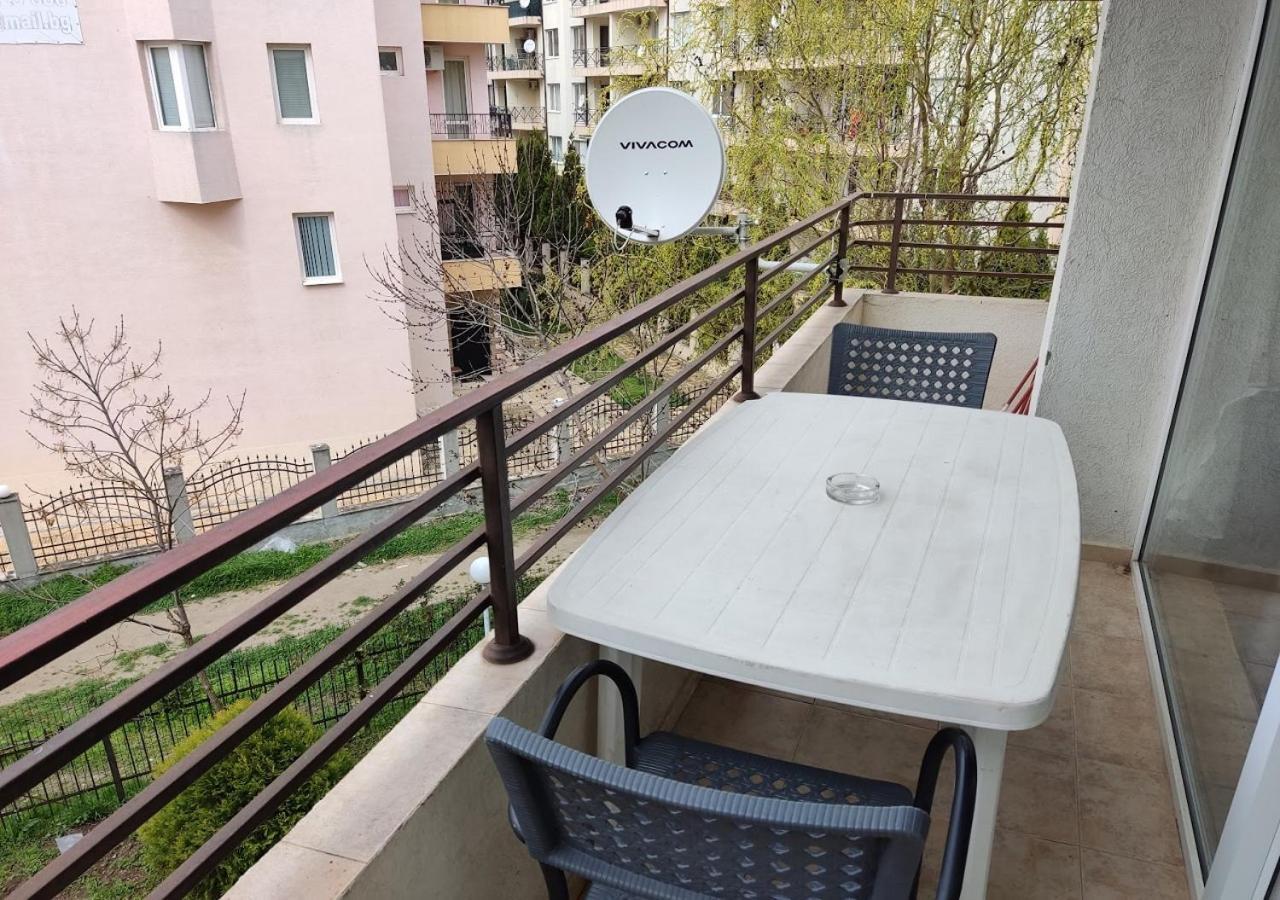 Charis Cozy Family Apart At Sun Village Complex Close To The Beach Sunny Beach Ngoại thất bức ảnh