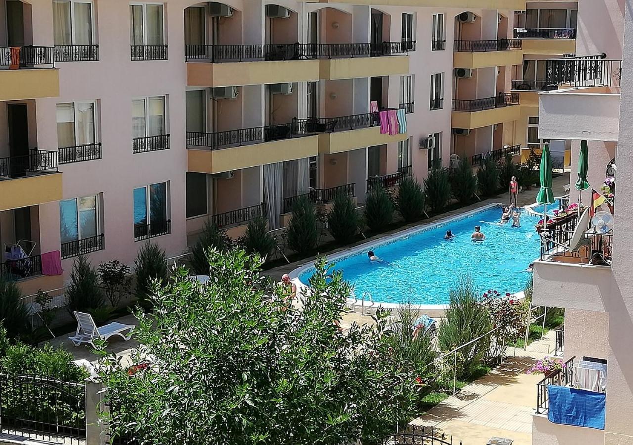Charis Cozy Family Apart At Sun Village Complex Close To The Beach Sunny Beach Ngoại thất bức ảnh