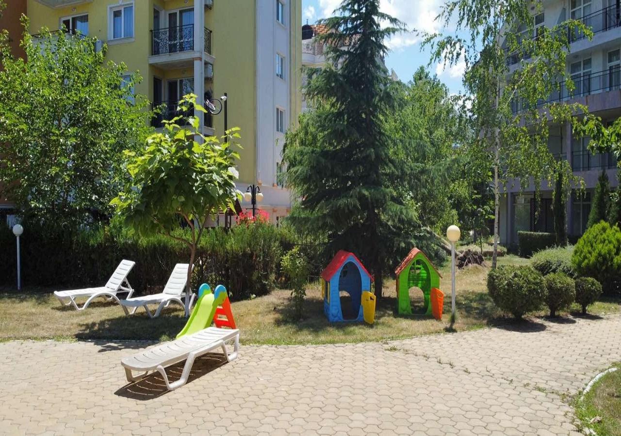 Charis Cozy Family Apart At Sun Village Complex Close To The Beach Sunny Beach Ngoại thất bức ảnh