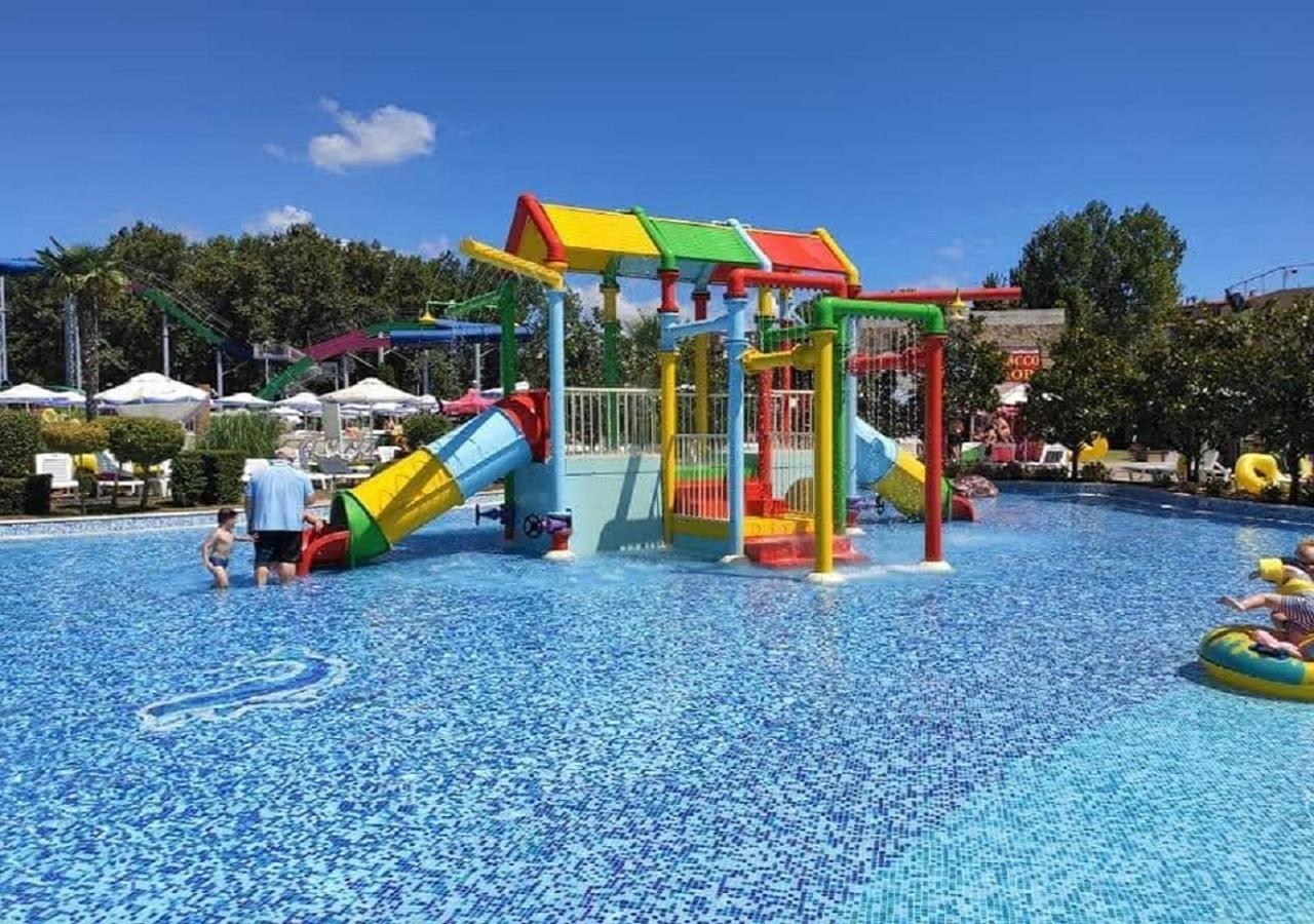 Charis Cozy Family Apart At Sun Village Complex Close To The Beach Sunny Beach Ngoại thất bức ảnh