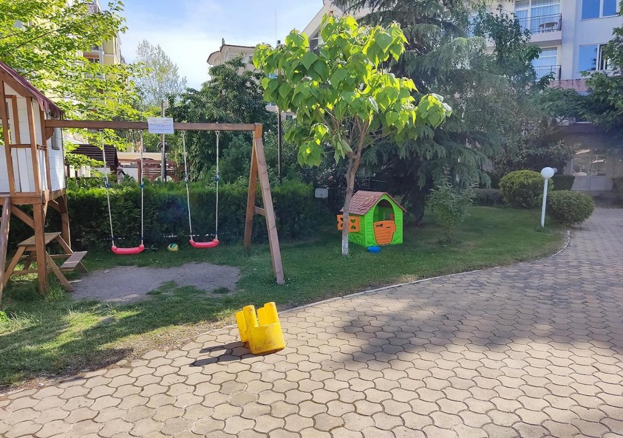 Charis Cozy Family Apart At Sun Village Complex Close To The Beach Sunny Beach Ngoại thất bức ảnh