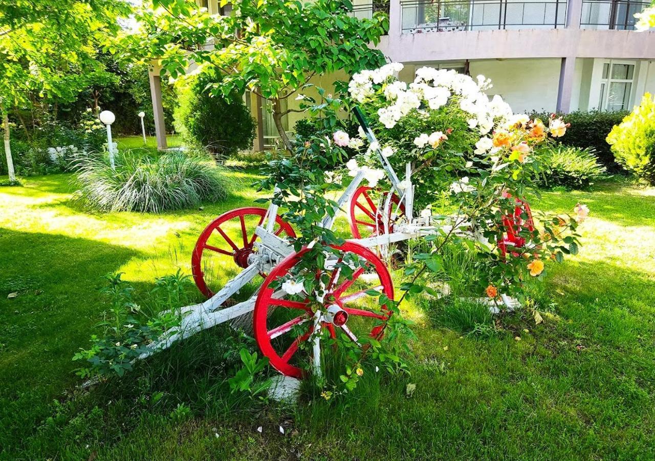Charis Cozy Family Apart At Sun Village Complex Close To The Beach Sunny Beach Ngoại thất bức ảnh